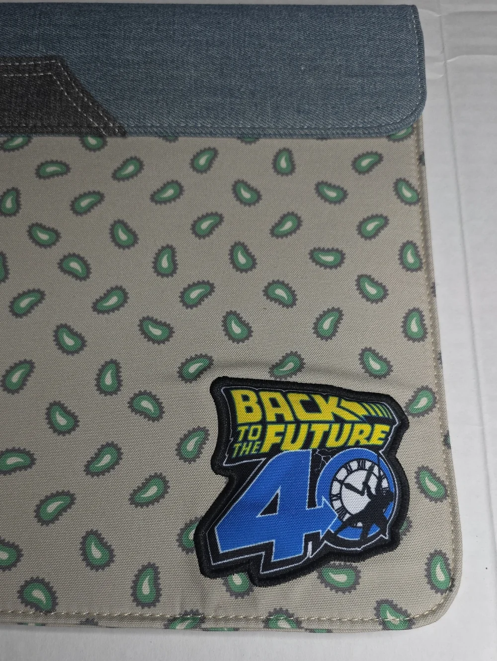 Universal Studio protective lightweight keeps